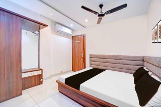 Collection O LIG Main Road Indore - Indore - 9