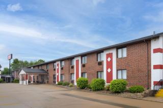 Ramada by Wyndham Cedar Rapids South - Cedar Rapids - 9