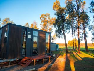 Coleslea by Tiny Away - Leeton - 9
