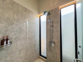 Walk To Top Cafes & Beach Modern Suite Nova 2 - 4