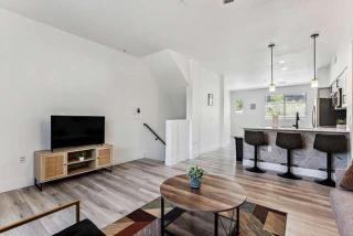 CozySuites Glendale - Westgate w pool 16 - 8