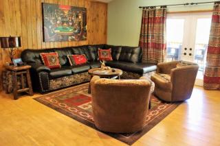 Fire Pit & Steps to Village- Village Hideaway - Big Bear Lake - 6