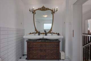 Hidden Pool House With Sea View - Happy Rentals - 2