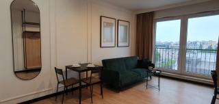 Przy PGE Narodowym, parking gratis, AC, metro - Varsovie - 7
