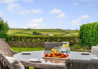 Twizzletwig - St Merryn - 3