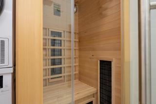 Modern Apartment by the Lake with Parking & Sauna in Zegrze by Noclegi Renters - Zegrze - 7