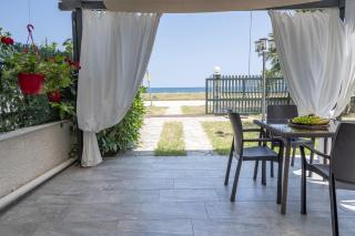 Mitro Seaview Apartments - Nea Vrasna - 8