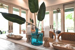Casa Mariposa - Luxury Butterfly Garden Steps to Pine Ave PoolSpa Bikes 4 Houses to Beach - Anna Maria - 6