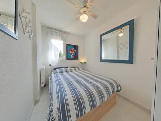 LAL100-113 Appartement 2 pièces cabine 4 couchages LA LONDE LES MAURES - 0