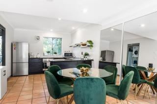 Byron Beachside 2 - 5