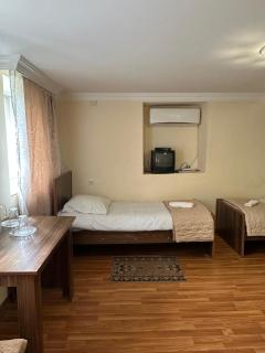 Nunu's Guesthouse - 2