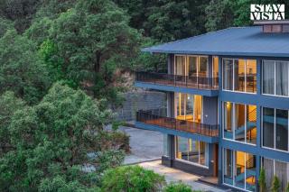 StayVista at Glass Forest with Bonfire, BBQ - Mussoorie - 9