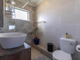 Beachwood Cottage - Gordonʼs Bay - 1