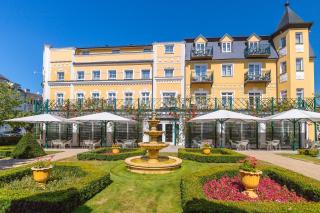 Hotel Bajkal - Františkovy Lázně - 0