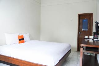 Long Beach Hotel Pangandaran - Pangandaran - 3