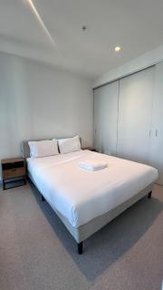 Stunning CBD Apartment Bay and River Views - Melbourne - 4