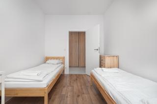 Przebiśniegów 6 by Homeprime - Warsaw - 2