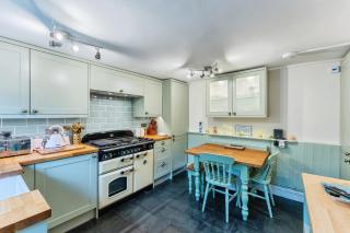 Rivendell - Holywell - 1