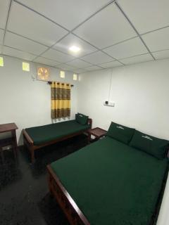 Airport Tourist Resort - Katunayake - 8