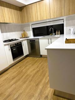 The Orange Haven - Relaxing Stay, Central Spot - Orange - 2