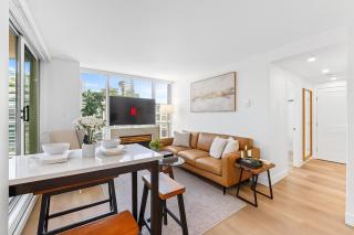 Luxury 3 Bedroom Condo Chinatown and Gastown Access - Vancouver - 6