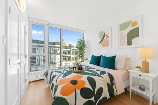 Luxury 3 Bedroom Condo Chinatown and Gastown Access - Vancouver - 7