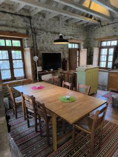The Mountain House -mountain getaway - Syrrako - 3