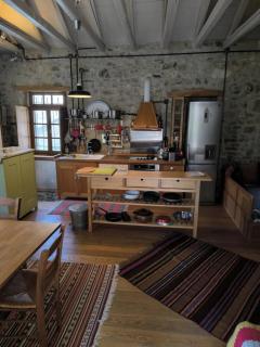 The Mountain House -mountain getaway - 5
