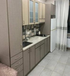 Apsilankyk pas juroni - - 8