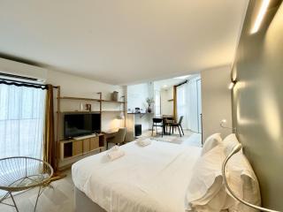 PARISIAN HOME l MONTMARTRE - 2