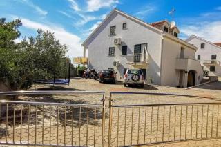 Family friendly house with a swimming pool Milna, Brac - 24609 - Milna - 0