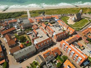 Welcome in - Aparthotel Zoutelande, studio's en app voor 2-6 pers - 50m van het strand in hartje centrum - 2