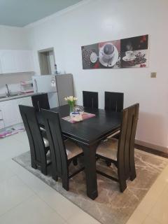 Executive elegantly furnished three bedroom apartment with all modern facilities ,modern swimming pool ,fully equipped gym,children playground and close proximity to major shopping centers and gourmet restaurants - Nairobi - 0