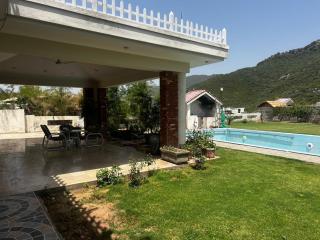 Mountain Crest Villa - 3