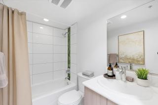 Cozy Urban Retreat 2BR Condo in Downtown Vancouver - Vancouver - 2