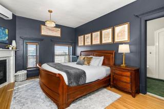 Vermilion Suite w Clawfoot Tub Fireplace - Duluth - 0