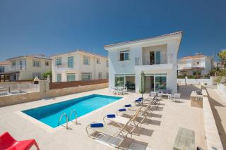 Protaras Mesogeios Villa Me16 Beachfront Villa in Protaras Center - Protaras - 0