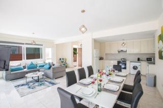 Protaras Mesogeios Villa Me16 Beachfront Villa in Protaras Center - Protaras - 3
