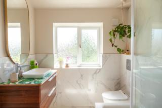Entire Home Stay, Contractor Ready - Northwich - 1