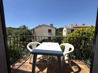 Appartement Studio 1 couchages La Londe Les Maures LAL240-033 - La Londe-les-Maures - 0