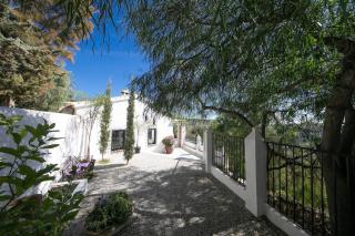 El Solitaire-Luxurious villa-Infinity salt water pool-Sea views-Jacuzzi - 2