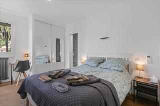 Cannes Sea View Room, Balcony & Private Bathroom, Beach - Cannes - 7