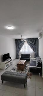 J&K Guesthouse at Harmoni Apartment, Eco Majestic - Beranang - 9