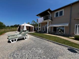 Villa Serenity - A Rustic-Modern Lakeside Escape - Ohrid - 9
