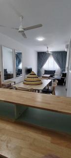 J&K Guesthouse at Harmoni Apartment, Eco Majestic - Beranang - 7