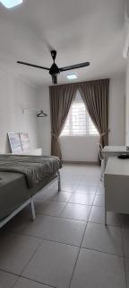 J&K Guesthouse at Harmoni Apartment, Eco Majestic - Beranang - 2