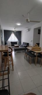 J&K Guesthouse at Harmoni Apartment, Eco Majestic - Beranang - 8