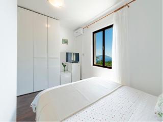 Guest House Rooms Rose - Molunat - 9