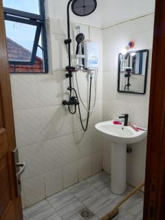KIGALI HOMEs VILLA AND SUITES - Kigali - 3