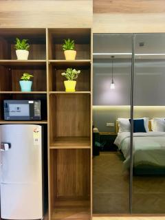 Luxury Studio Apartment - 5th Floor - Gurgaon - 9